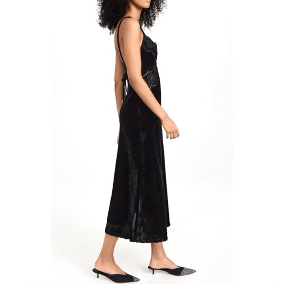 NEW FARM Rio Black Richelieu Velvet Slip Dress Adjustable Straps Lace Size XL - Picture 6 of 16